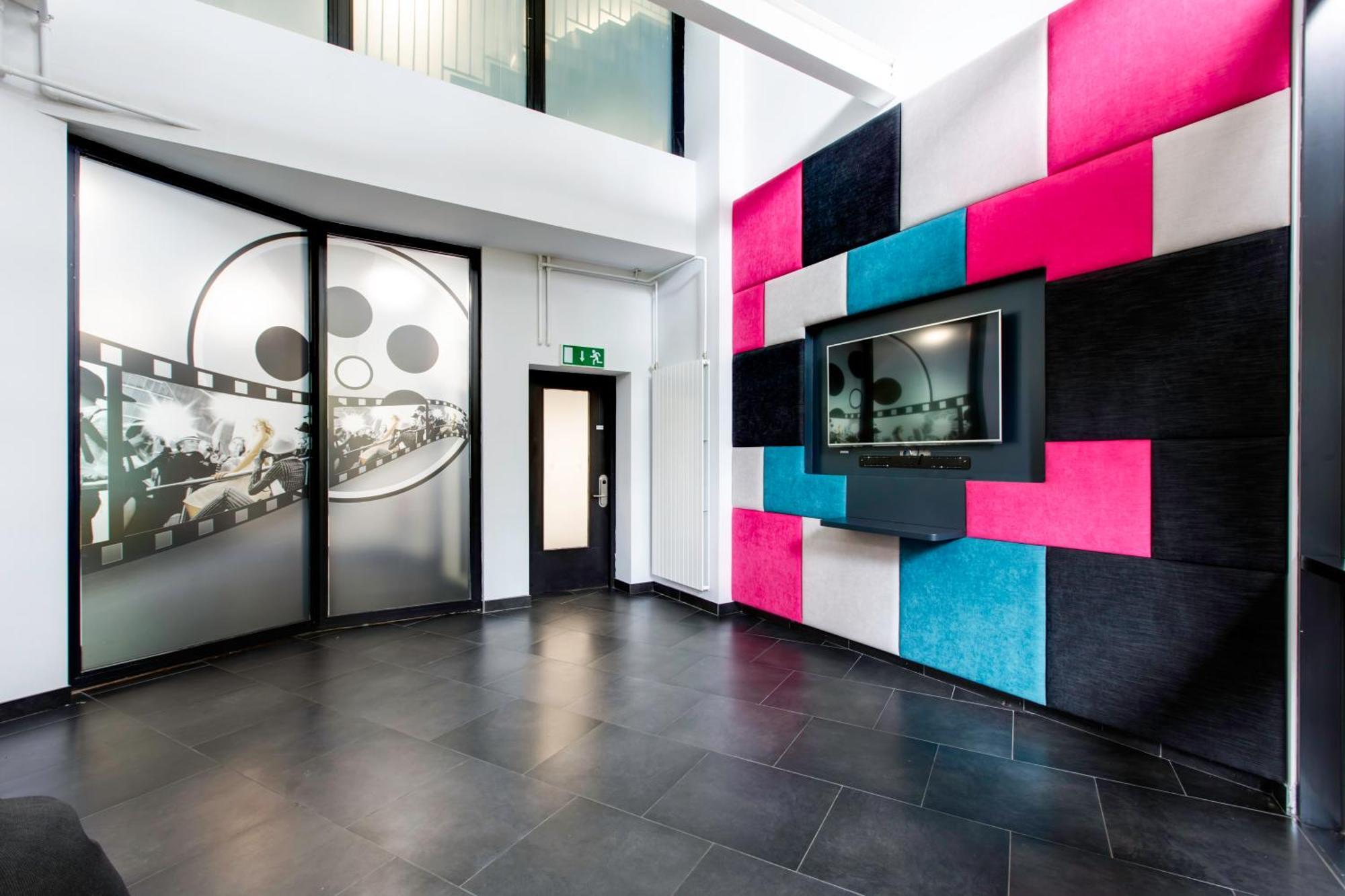 Yugo Explore - Broadstone Hall Dublin Exterior photo