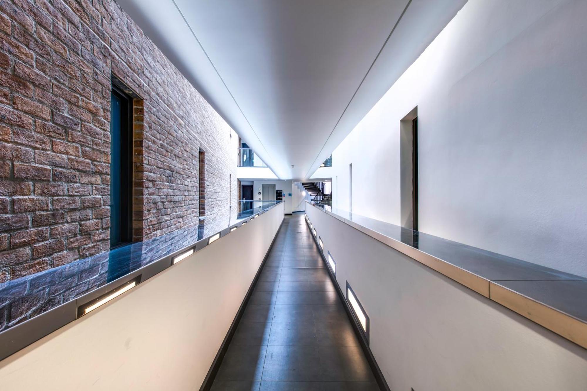 Yugo Explore - Broadstone Hall Dublin Exterior photo